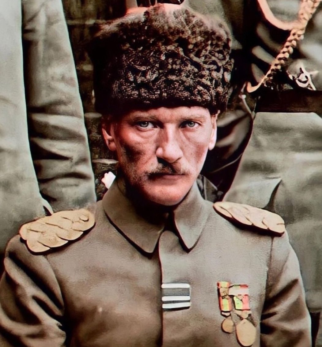 inciabatuhan's tweet photo. @ilk_57 Saygı,Sevgi, Minnetle…
𝟏𝟖𝟖𝟏-𝟏𝟗𝟑∞ 🇹🇷
#10Kasım https://t.co/vk3Yrr05qo