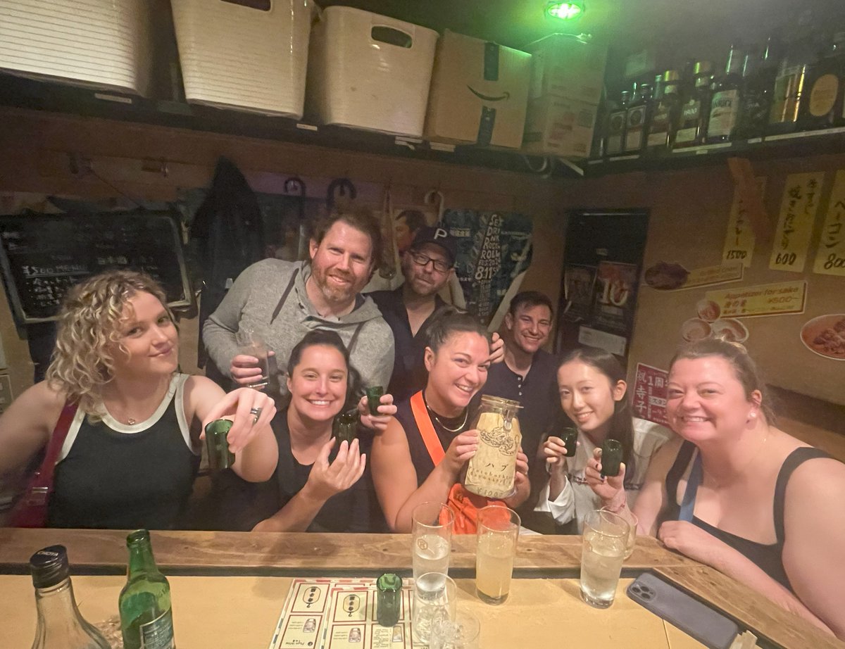 magicaltripcom's tweet photo. No plans yet? 🍻 Join our Tokyo Bar Hopping Tour! Limited spots available for last-minute bookings!

BOOK NOW:https://t.co/PRUTL3lGbM
 　　
#Shinjukunight #booknow #TokyoVibes  #Shinjukubarhop #TokyoNightlife https://t.co/2Gt5v8CWiG