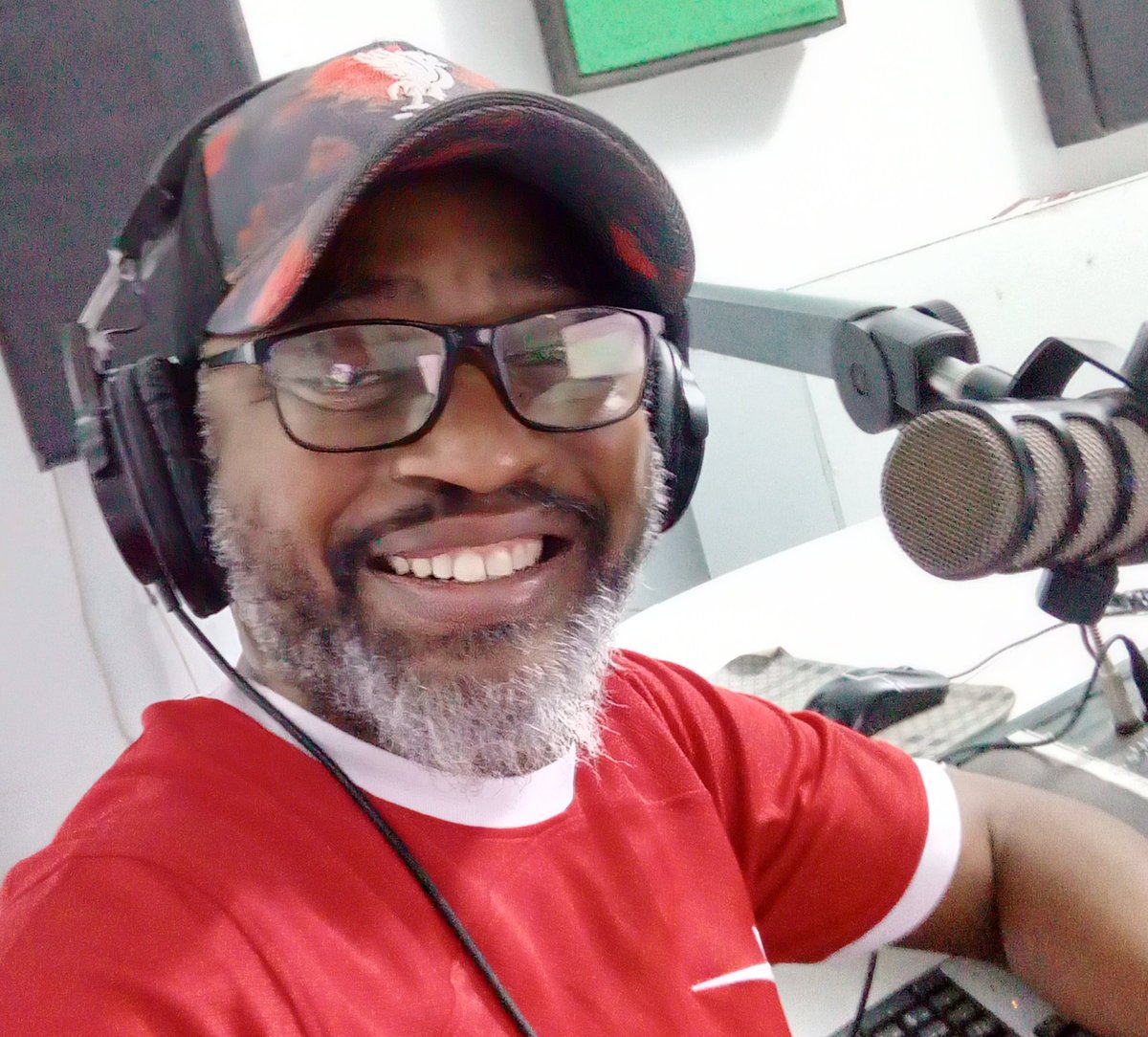 Let #TheJazzShow boost your energy  with #SmoothPilot aka #UncleVictor <a href="/vicmafu/">Victor Mwewa</a> on this beautiful Sunday.. 10Am - 2Pm on
Flavafm 87.7 Copperbelt 
                 92.1fm Solwezi
                 96.9fm Lusaka
#WeCanBroadCastFromAnyWhere
#KopalasMostLoved