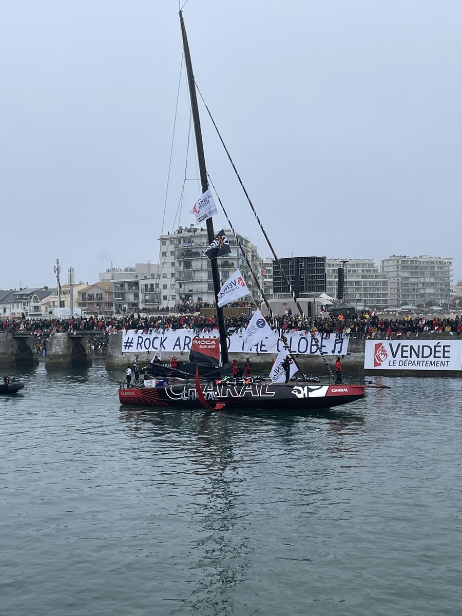 🤩🤩 <a href="/JeremieBeyou/">Jérémie Beyou - Charal Sailing Team</a> <a href="/VendeeGlobe/">Vendée Globe</a>