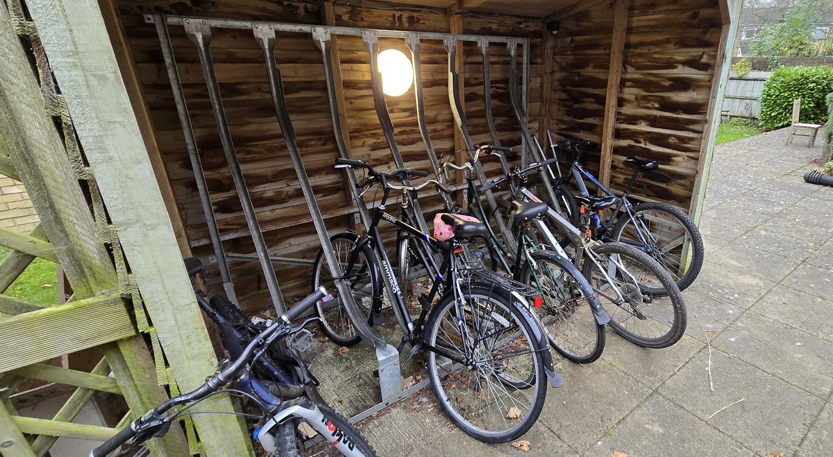 Reminder to not install vertical racks because everyone hates them

#wewantsheffieldstands