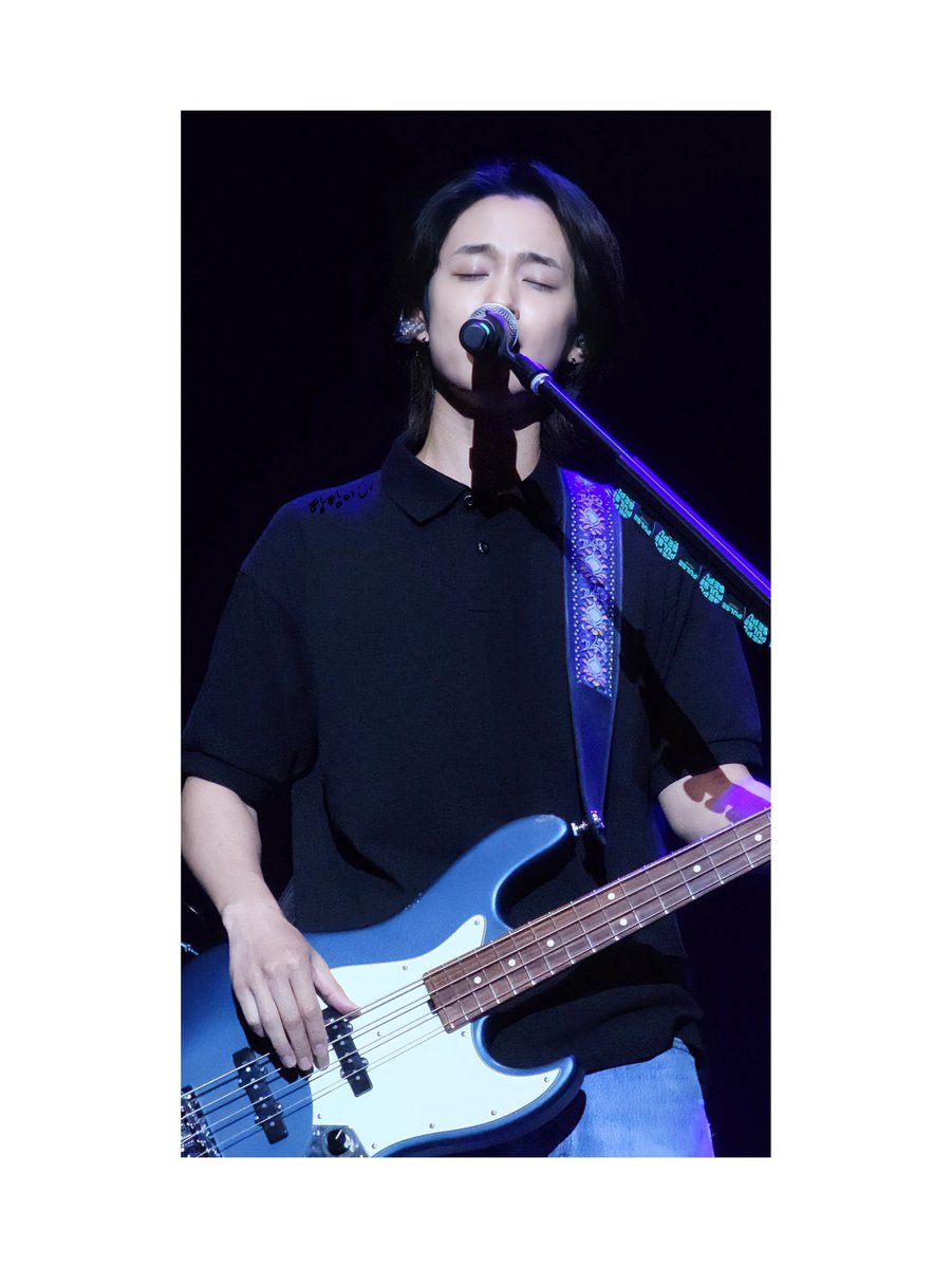 Kaz_Kino_T's tweet photo. 완전 멋있는 재진오빠 ✨✨ @saicowow 

#ftisland #에프티아일랜드 #ft아일랜드
#leejaejin #이재진 #李在真 https://t.co/VqcCRarfrU