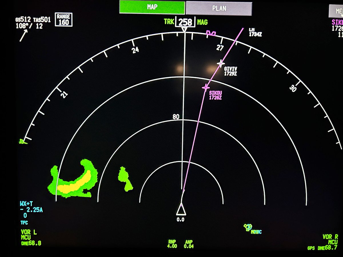 flyingheavy747's tweet photo. The eye of typhoon #Yinxing to our left as seen on our radar. At this distance is not a threat to us.
#TyphoonYinxing https://t.co/91FOT9O1oZ