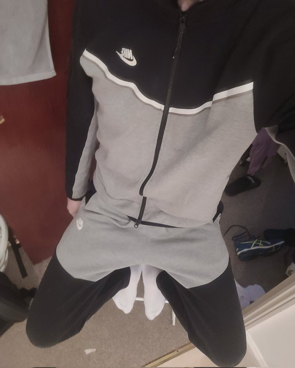 Should the scally lad get gunged?