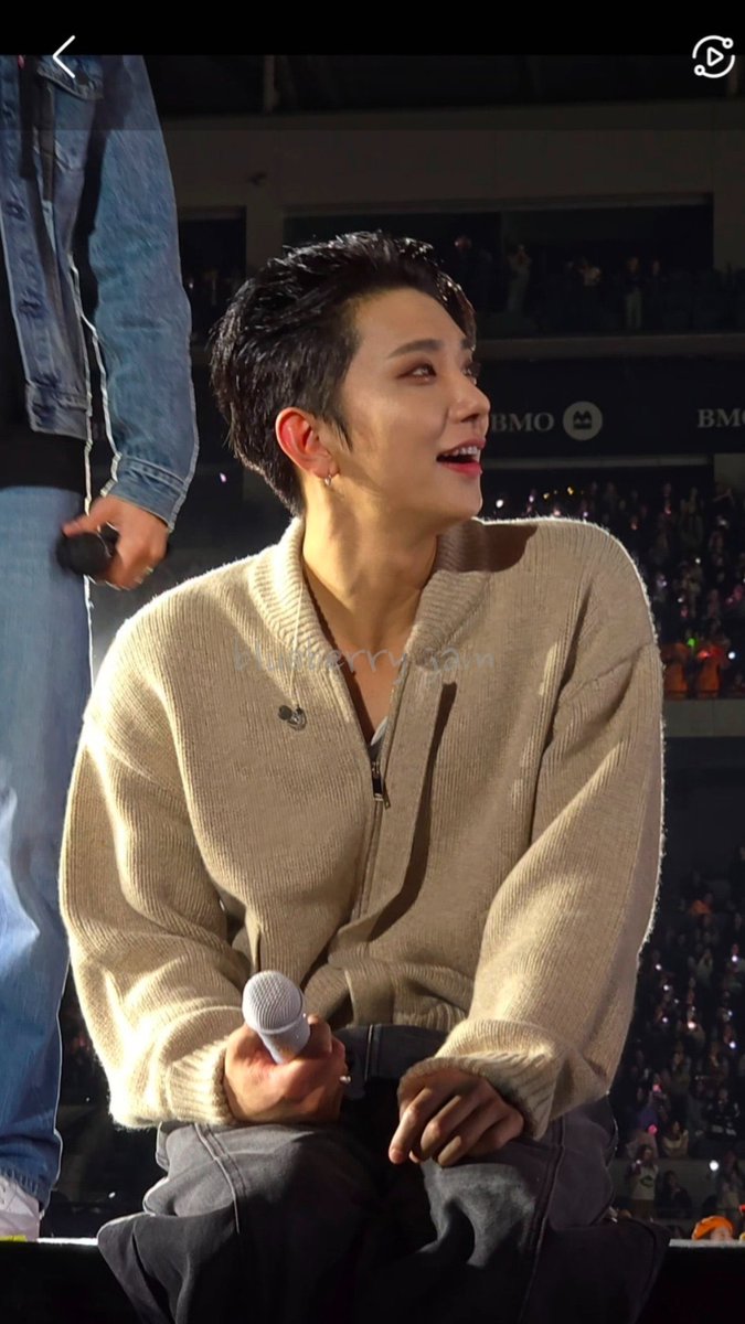 joshua’s make up and hairstyle suit him so much 🥹 he’s so beautiful