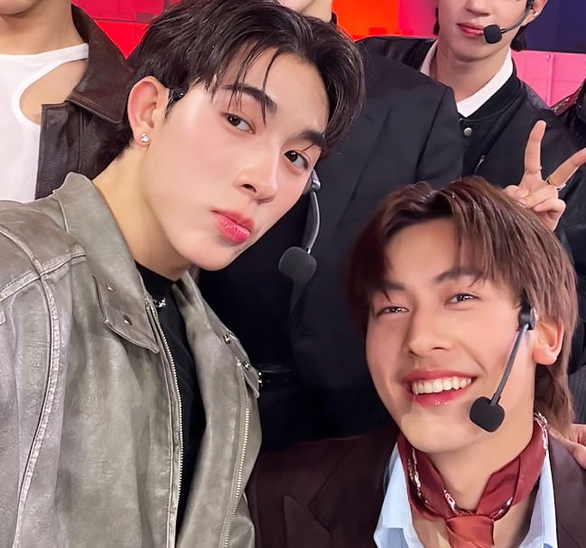 ♡ྀི ครัชออน ⚡️ tweet media