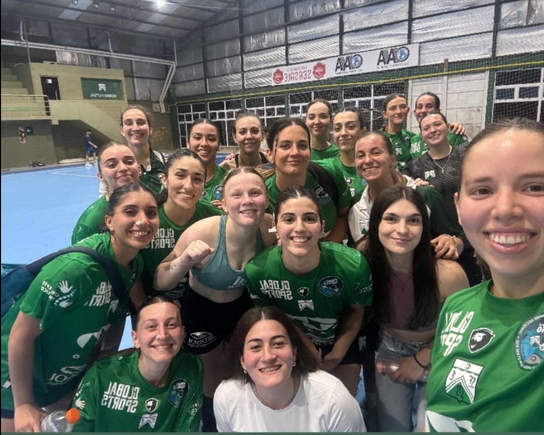 ferrocarriloest's tweet image. #HandballFemenino 🤾🏻‍♀️ Ganaron las Superpoderosas! Por la 14° Fecha del Metro Clausura de @femebal #Ferro venció en el Multi II 31-27 a #ManuelDorrego!
Oé 2° con 40 pts. (13G y 1P)! 
Próxima fecha (15°): Sáb. 23/11 vs. #JuventudUnida (V)!
#VamosLasPibas! 💚🚂