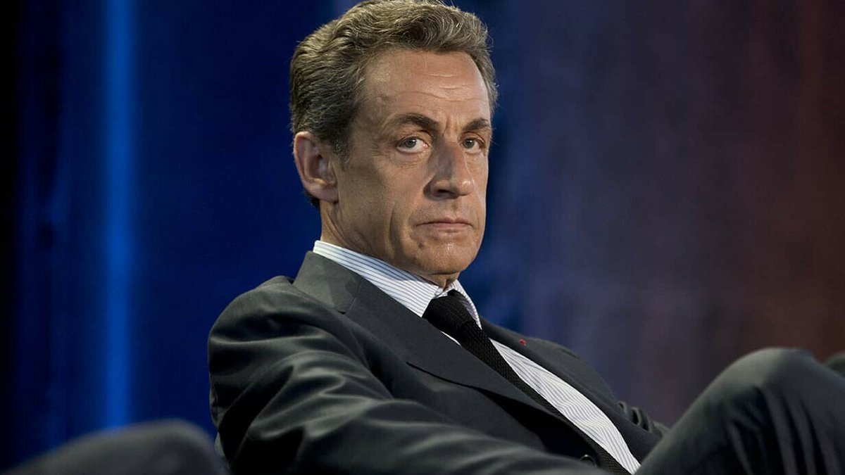 BFMTV's tweet photo. "24 heures par semaine, six mois par an": Nicolas Sarkozy accusé de "mépris" envers les professeurs https://t.co/AYdYL1TmqG https://t.co/ncevgPB8AZ