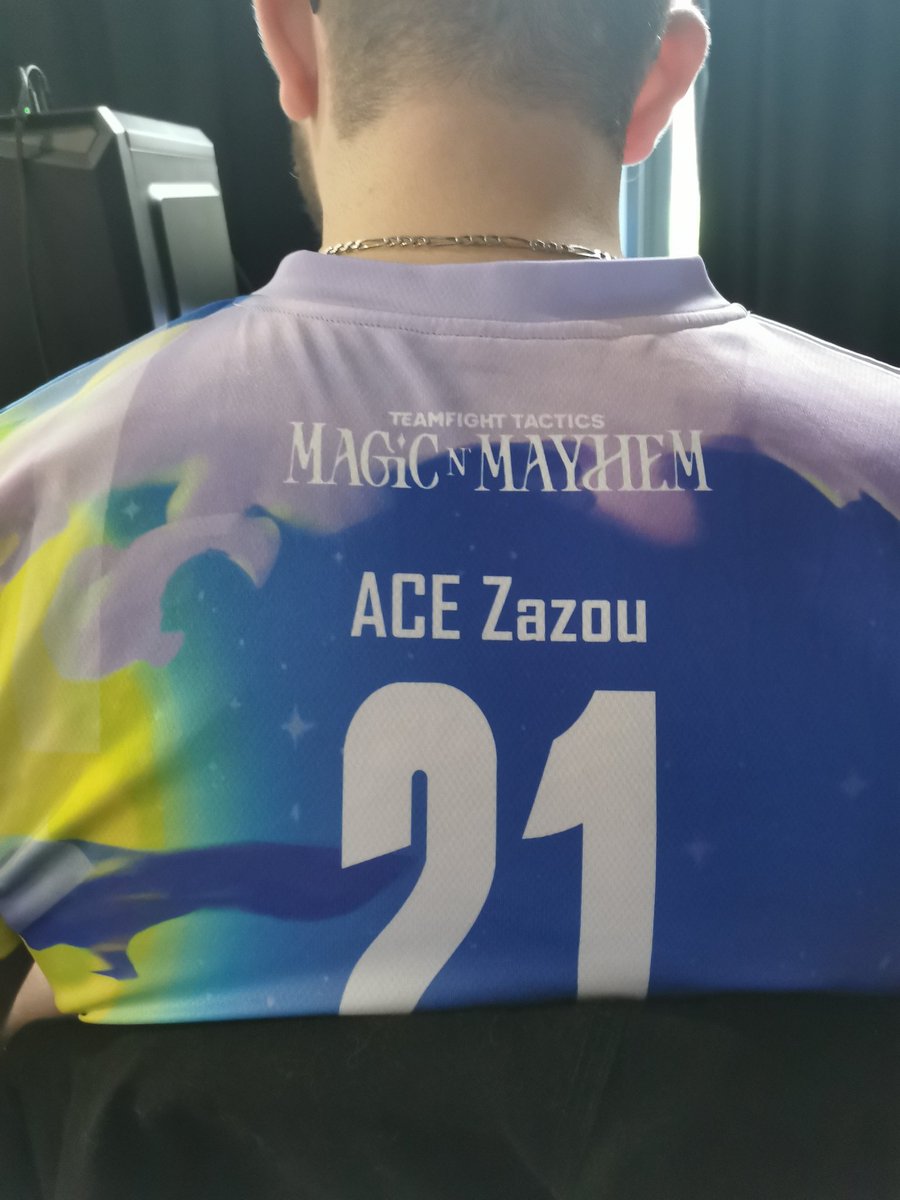 💥// <a href="/Zazou_TFT/">Zazou</a> est en place prêt à imposer son nom dans le top du tournoi !

Let cheers avec <a href="/LeJobz/">Jobz</a> et <a href="/JoeTFT/">ACE Joe</a> sur twitch.tv/ace__gang.

Début du tournoi dans quelques minutes ! 

#ACEGANG 💥