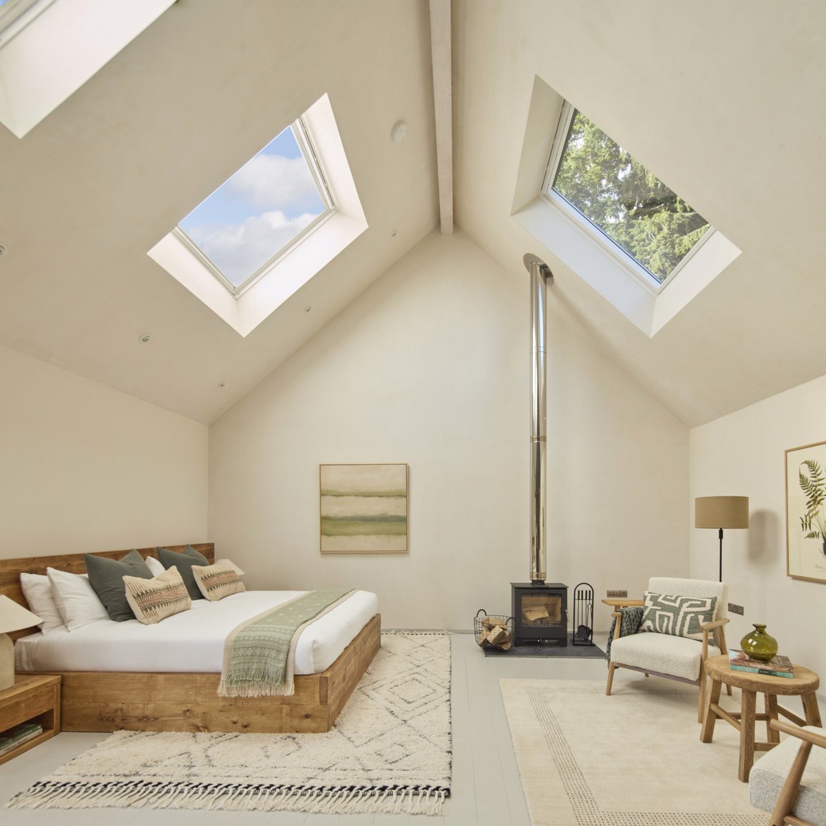 OmazeUK's tweet image. The All-New Great Escape House Draw closes MIDNIGHT 🚨 Soon, it could be you escaping to this Contemporaray House, worth over £500K.

Enter Now 👉 omaze.co.uk/pages/the-grea…

Don't forget, just by entering you’ll be supporting @Scouts 🏕#EnterNow