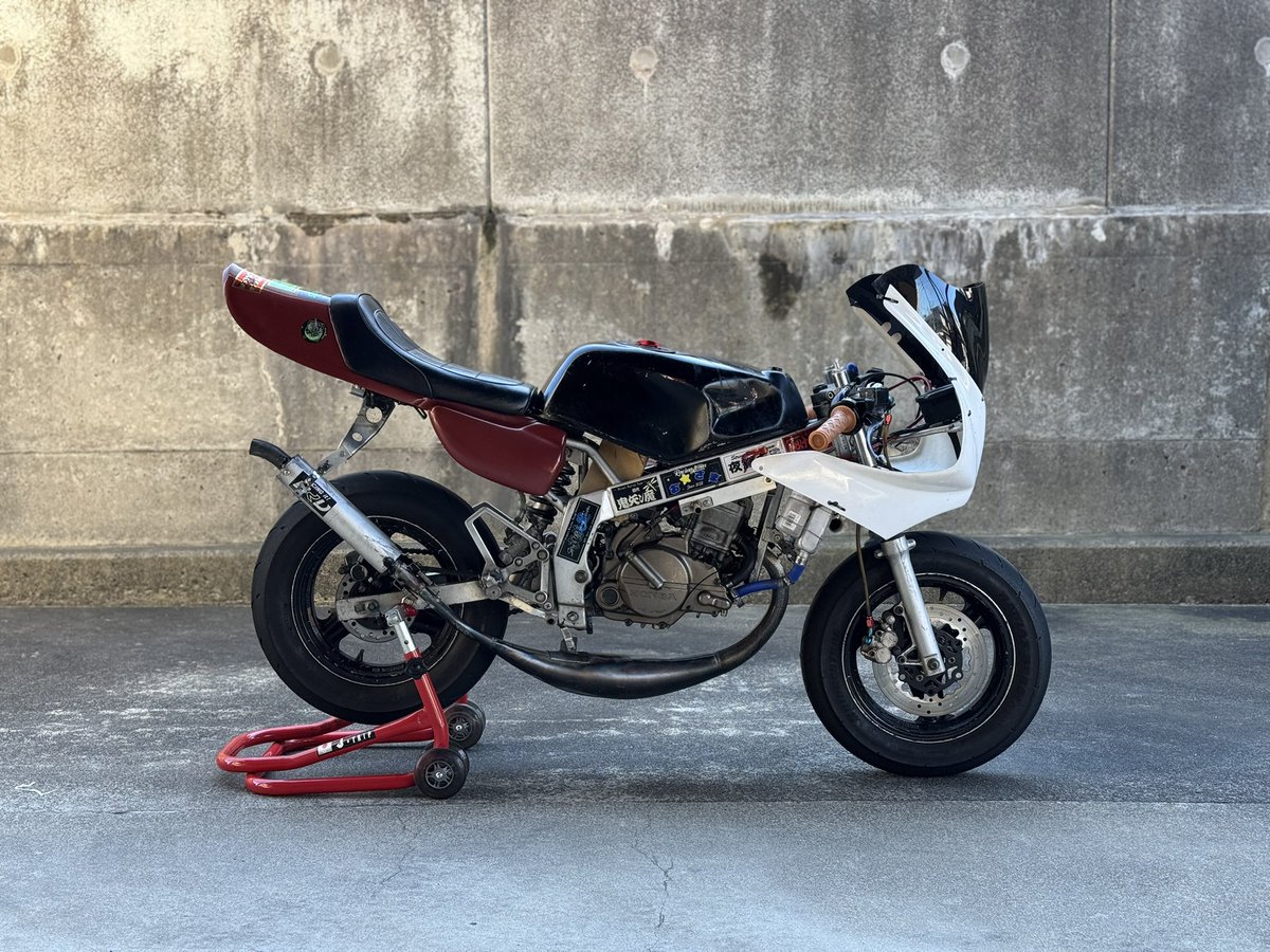 freestylelrace's tweet photo. こんな感じの乗り物のってます！
気軽に声かけてネ‼️

nsr50
ns1
jogZRエボ
セルシオ30後期 https://t.co/MkvF6hgydS