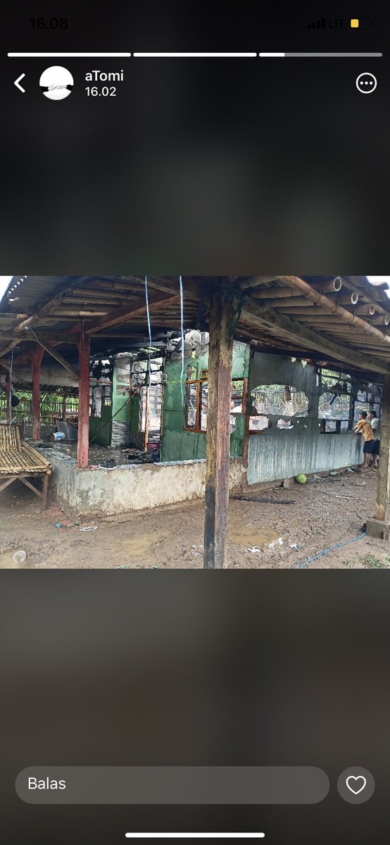 wi98222882's tweet photo. @kegblgnunfaedh telah terjadi kebakaran di kp galang ds sukamukti kec bojongmangu bekasi, rumah terbakar habis beserta isinya🥹 https://t.co/sV4vURE5Mz