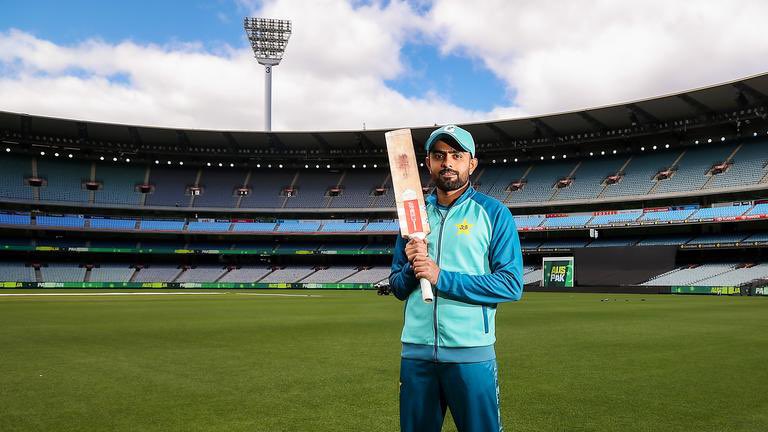 ahmxidd's tweet photo. babar azam in successful ODI chases 

36 innings 
13 not outs 
1743 runs 
76 average 
87 strike rate
5 hundreds 
9 fifties 

NUMBER ONE ODI BATTER IN THE WORLD. https://t.co/3hkbMafuCm