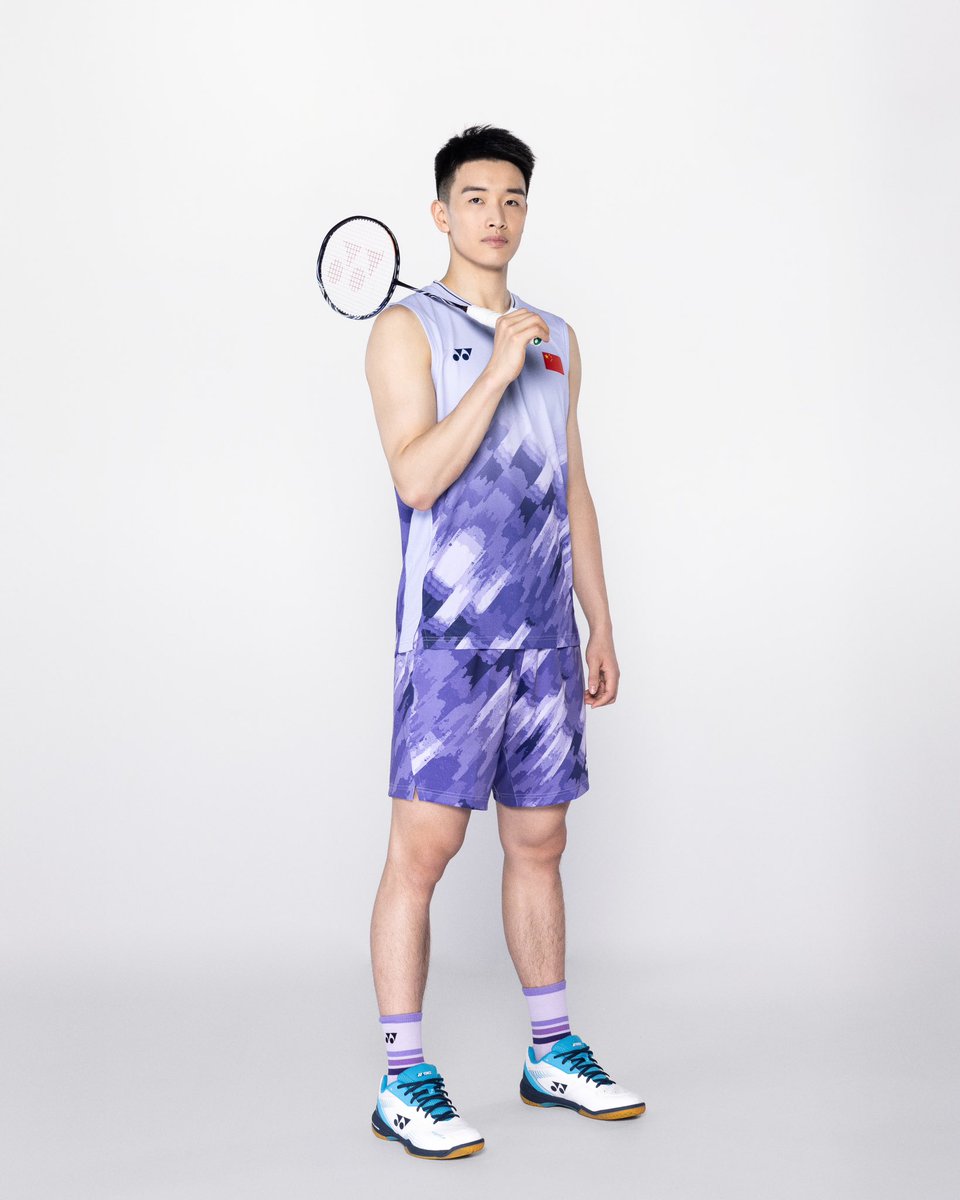 yonex_badminton's tweet photo. #LiShiFeng showing off his confidence. β
#TeamYonex #VERYCOOL #PRECISIONMOVE https://t.co/WUYFkQziAY