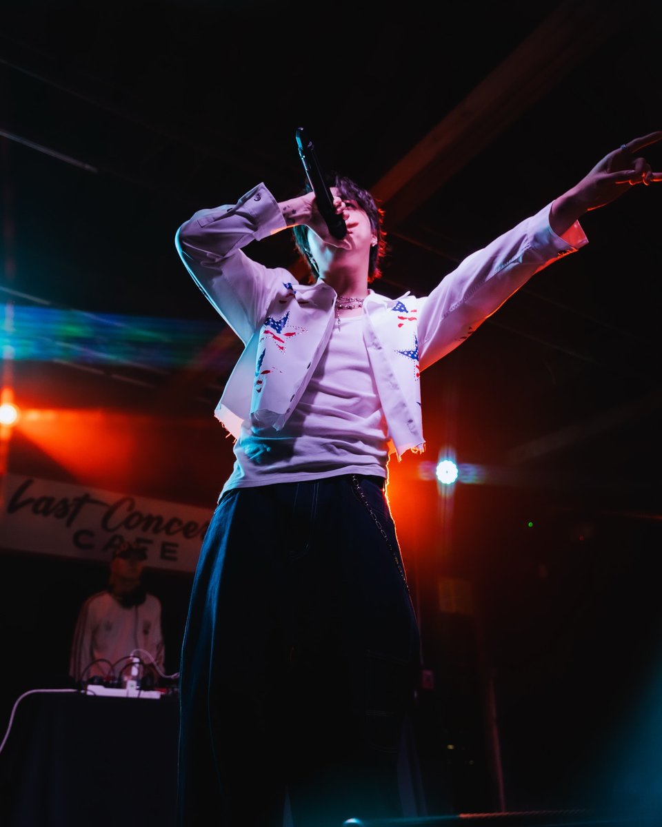 JunnyTHTeam's tweet photo. JUNNY  DOPAMINE TOUR HOUSTON 

Credit <> _fendiman 🙏
#Dopaminetour 
#JUNNY #주니 #จุนนี่
@_jnkmsc_ https://t.co/Thd1wgpgsc