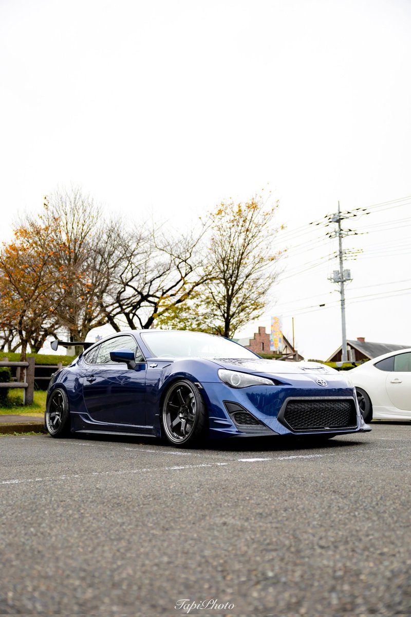 Lucia86GT's tweet photo. New Style🧊

・SHIBATIRE 235/35r18
・チャラバネ F:10k  R:12k
・JｰLINE キャンバーボルト
・クスコ アッパーアーム
・KTS トーコン
・キャンバー F:4°  R:5°
・voing スリット＆ドリルドローター
・純正ボンネット戻し

📸:@Lilystgm https://t.co/gLnRuT8Bov