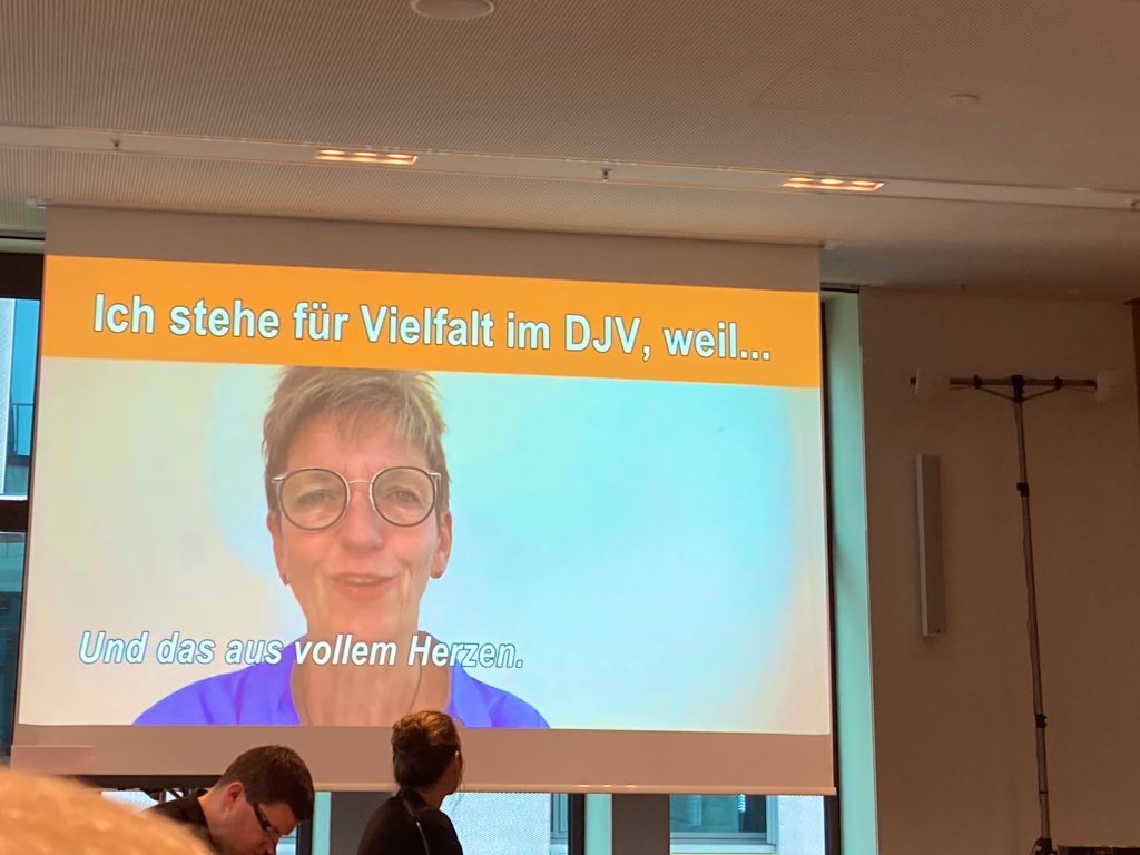 Ich stehe für #Vielfalt im Journalismus. Hervorragende Kampagne des @DJVde - a great timely campaign for #diversity in todays media landscape. #DJV24 #DJV75