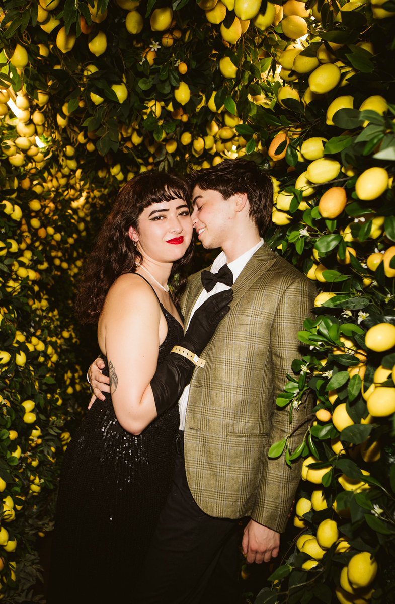 Did you know that yall can literally just dress in vintage clothing with your partner without being bigoted freaks intent on taking away other people’s rights? Its called Vintage Style Not Vintage Values