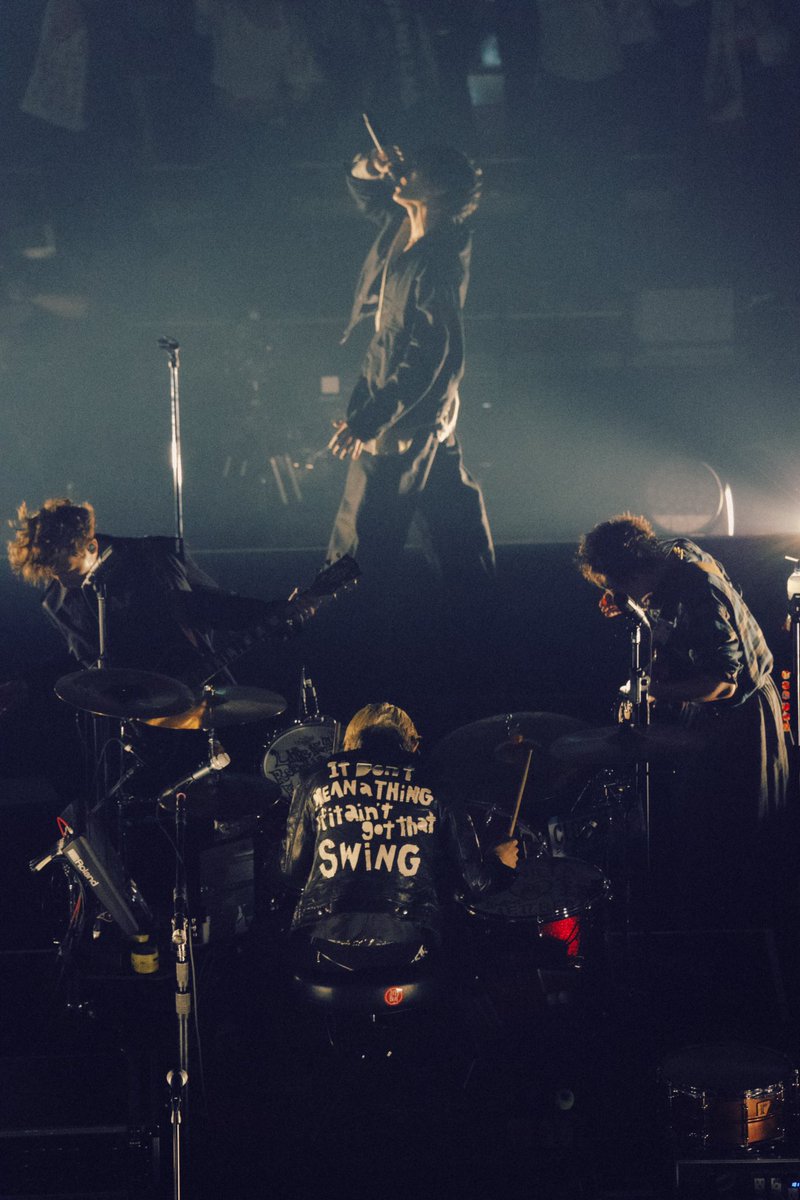 go_go_vanillas's tweet photo. 2024.11.10
両国国技館

東京 Lab. ストーリー

リリース記念に前代未聞の超大祭！
そしてメジャー10周年のメモリアルパーティー！！

この最強のアルバムを引っ提げての全国ツアーでお会いしましょう！！

ブチかまします！！！

#バニラズ両国フリーライブ https://t.co/tympTfyc2e
