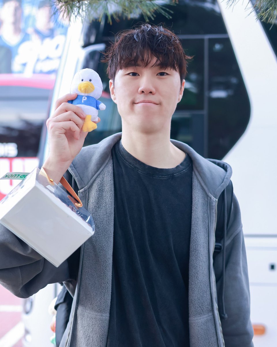 이우석과 페클 드디어 만나다 😎

#이우석