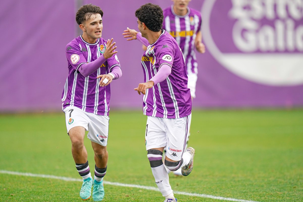 CRÓNICA | 🗞️💜 El #RVJuvenilA sigue su camino tras doblegar a la <a href="/UDLaCruz/">UD La Cruz Villanovense</a> 

👉🏻 realvalladolid.es/noticias/croni…

#pucela #RVcantera