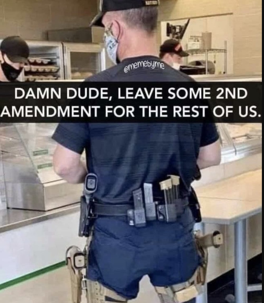 GunIndustryGIM's tweet image. 🤣 👏🏼

#GIM #Gunindustrymarketplace #Pro2A