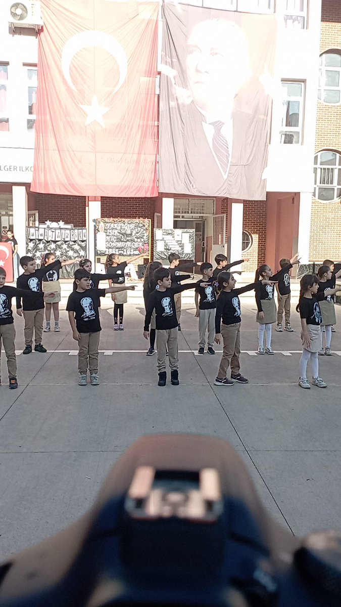 🇹🇷Cumhuriyetimizin kurucusu Ulu Önder Gazi Mustafa Kemal Atatürk ‘ü ebediyete intikal edişinin 86. yıl dönümünde sevgi,saygı ve minnetle anıyoruz .
<a href="/MersinMEM/">Mersin İl Millî Eğitim Müdürlüğü</a> 
<a href="/fazilet_durmus/">Fazilet Öğretmen 🇹🇷</a> 
<a href="/yenisehirmem_33/">Yenişehir İlçe Milli Eğitim Müdürlüğü</a> 
<a href="/necmidinc/">M.Necmeddin Dinç</a>