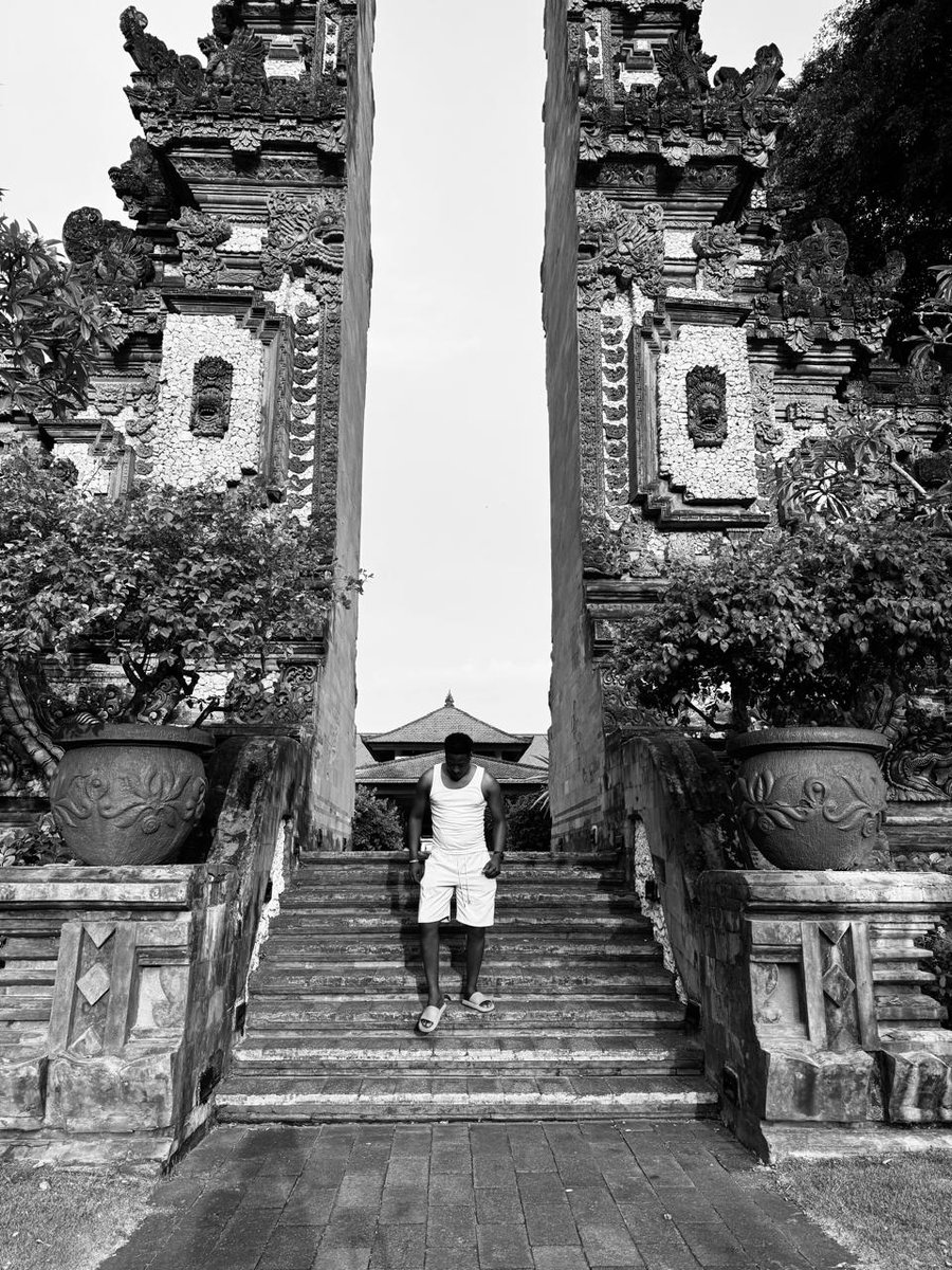 Sam_Flans's tweet image. Bali, Indonesia treating me good.