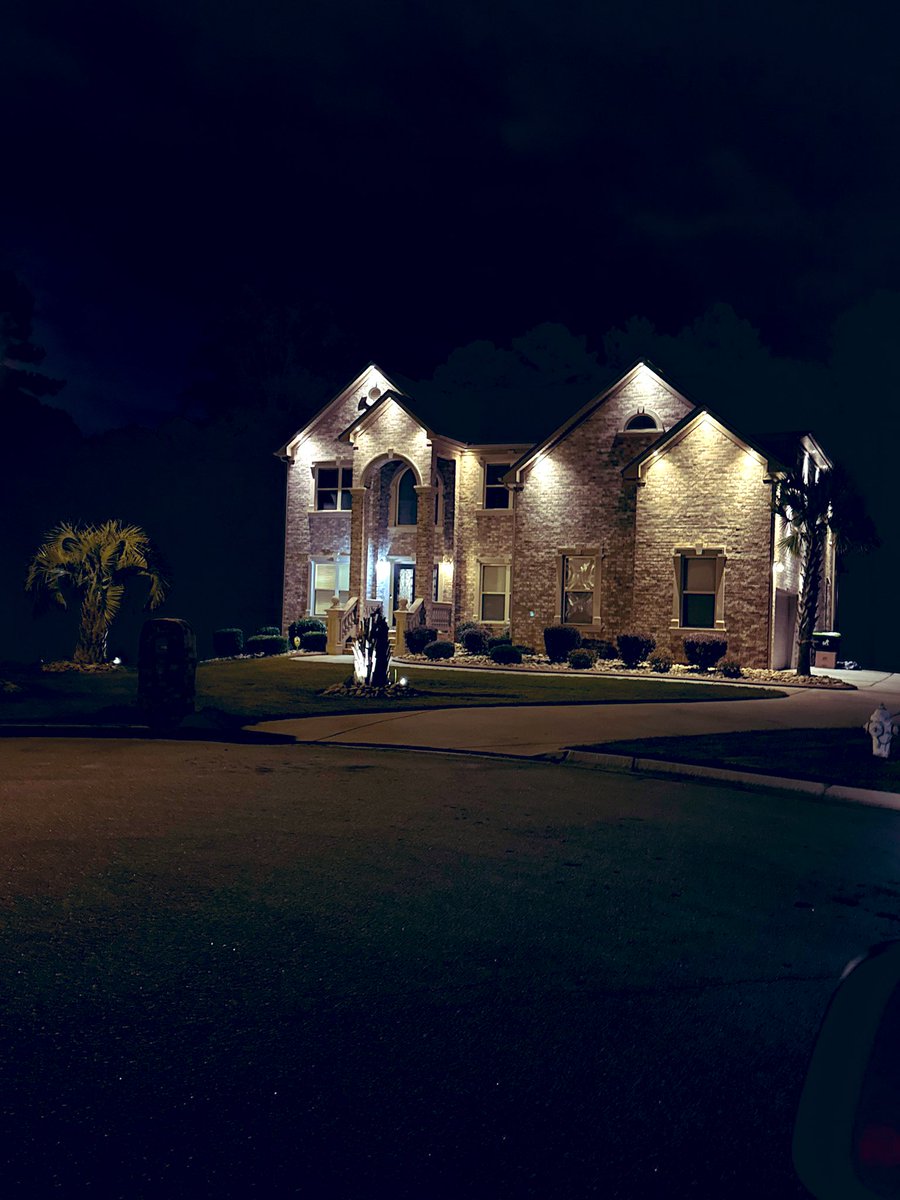 This move gone be so worth it !!! 

New number 
New house 
New beginnings 
B4 the new years !! 

🙌🏾 …. Be blessed