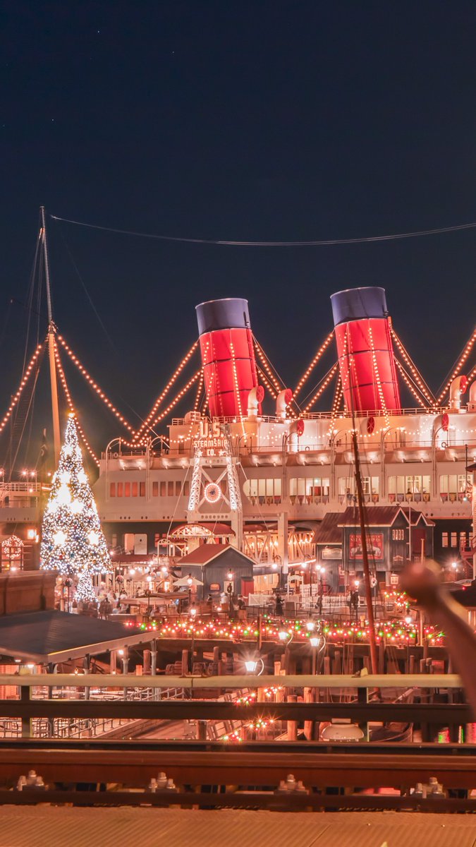 remidisneyphoto's tweet photo. ディズニークリスマスをロック画面のサイズに。
保存はご自由にしていただいて大丈夫です🌟 https://t.co/3s1F4JaKYa