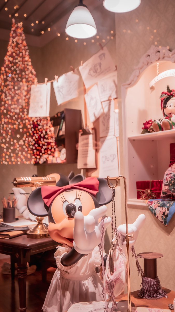 remidisneyphoto's tweet photo. ディズニークリスマスをロック画面のサイズに。
保存はご自由にしていただいて大丈夫です🌟 https://t.co/3s1F4JaKYa