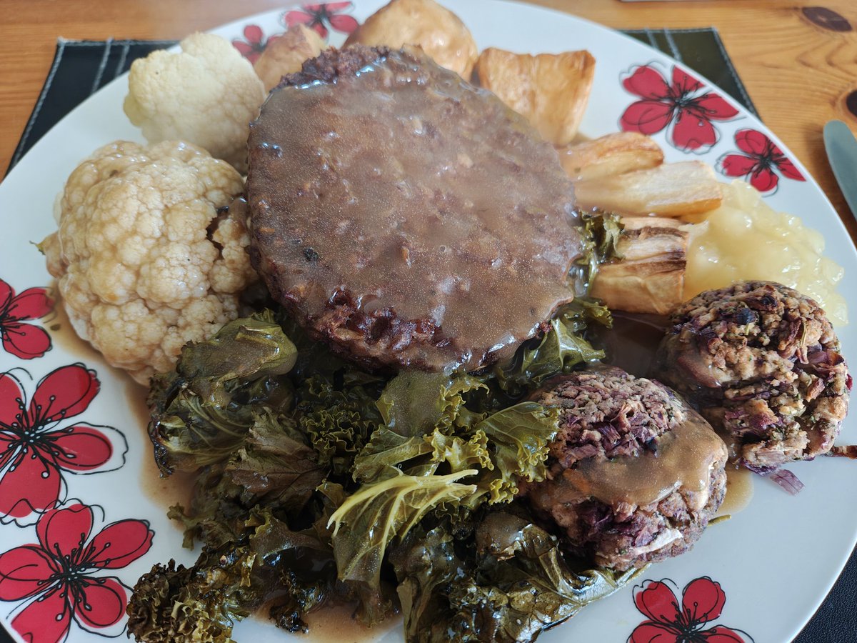 I actually remembered to post the pic this time! No oggling my stuffing balls... 😳🤣👍🌱