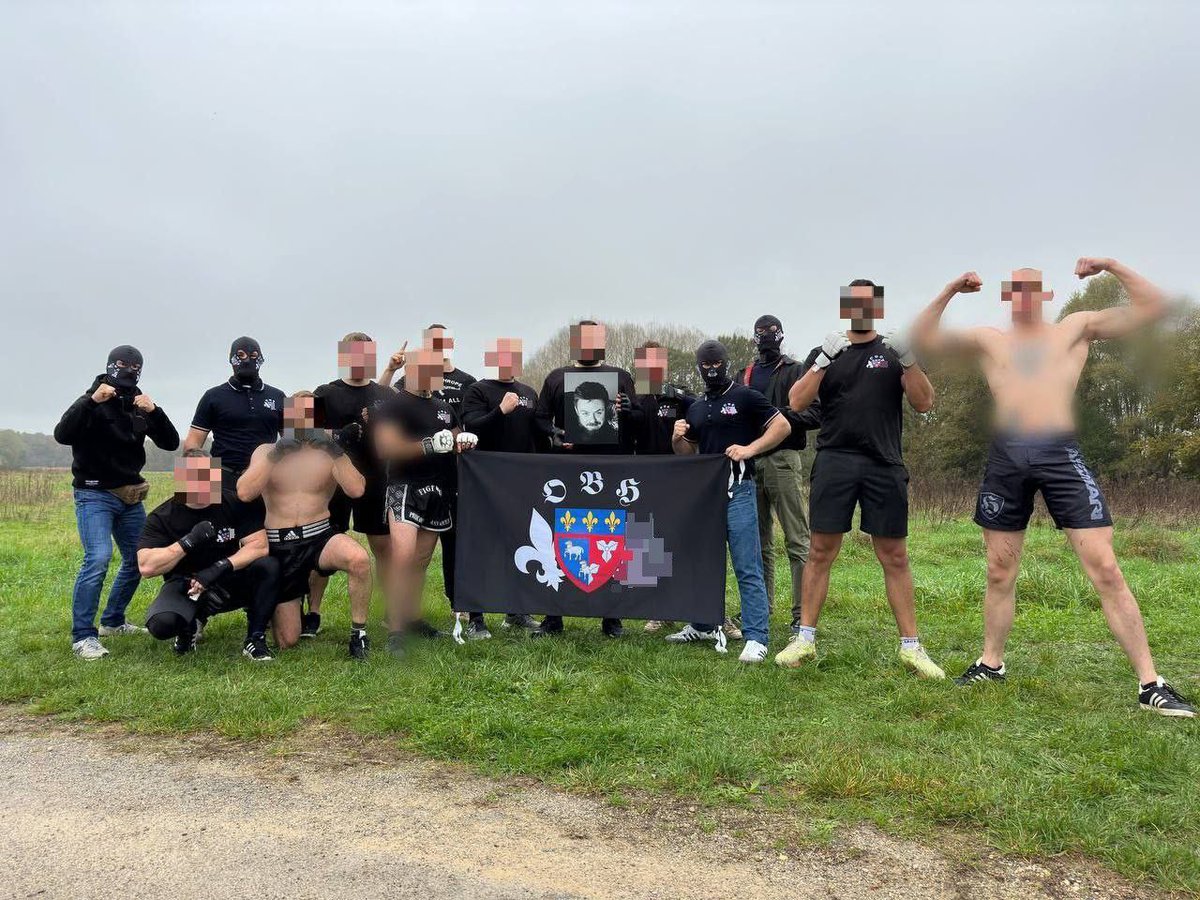 FussballAssis's tweet image. .11.2024 Frankreich🇫🇷 OBH gegen ACTIVE CLUB CENTRE. 10x10. 1,20 Min. Gewinner. Aktive Club

@fussballassis

Zusendungen an:

fussballassis@gmail.com 

#activeclub #france #obh #frankreich #patriotismusistkeinverbrechen