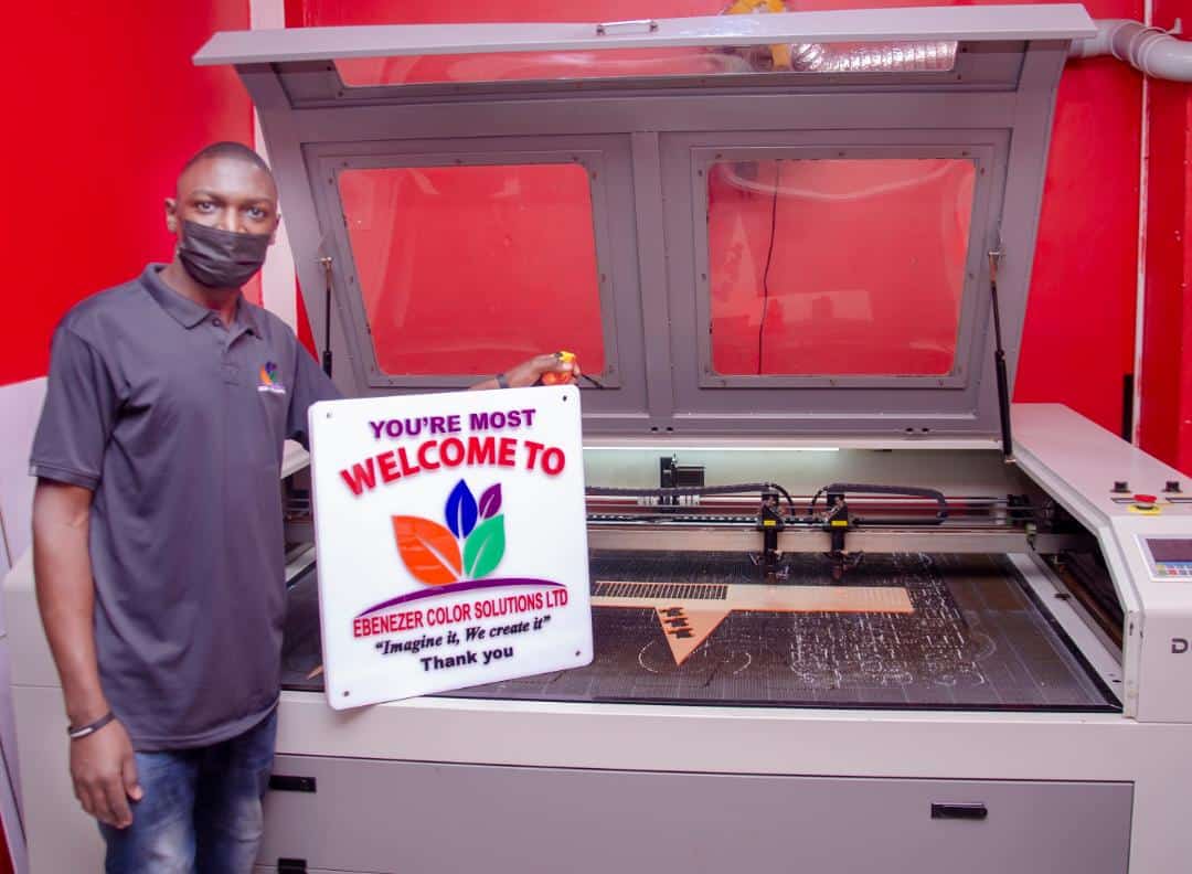 frankchapta's tweet photo. I in the magic space ... Laser cutter and engraving master operator https://t.co/m8QdLTRzQT