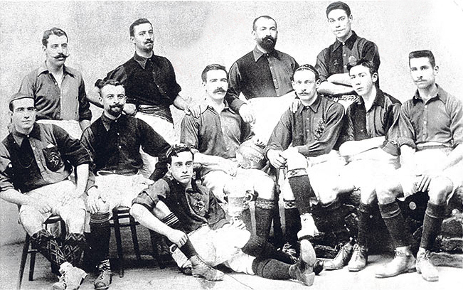 LigActu's tweet photo. 📖 THREAD : L'Histoire du FC Barcelona 

📈 Comment le club catalan est devenu l'un des piliers du football européen ? https://t.co/LaKYnG2fTF