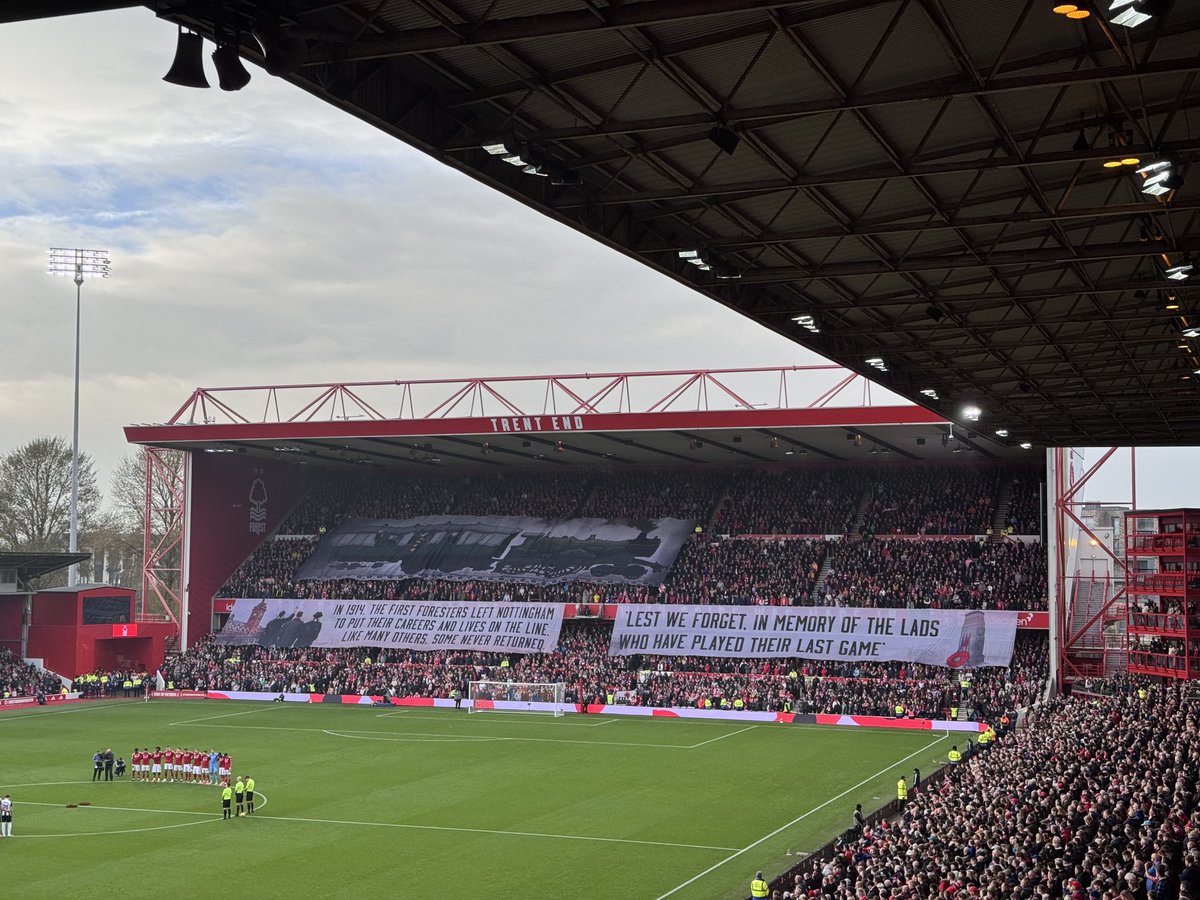 Nottingham Forest Remember the fallen #NFFC