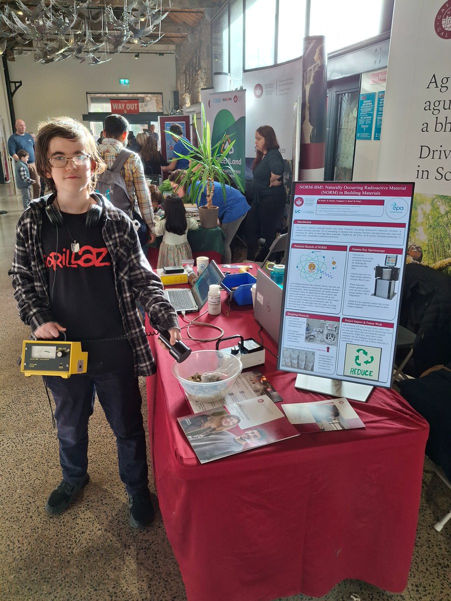 Mark__Foley's tweet image. Charlie on duty #galwayscience