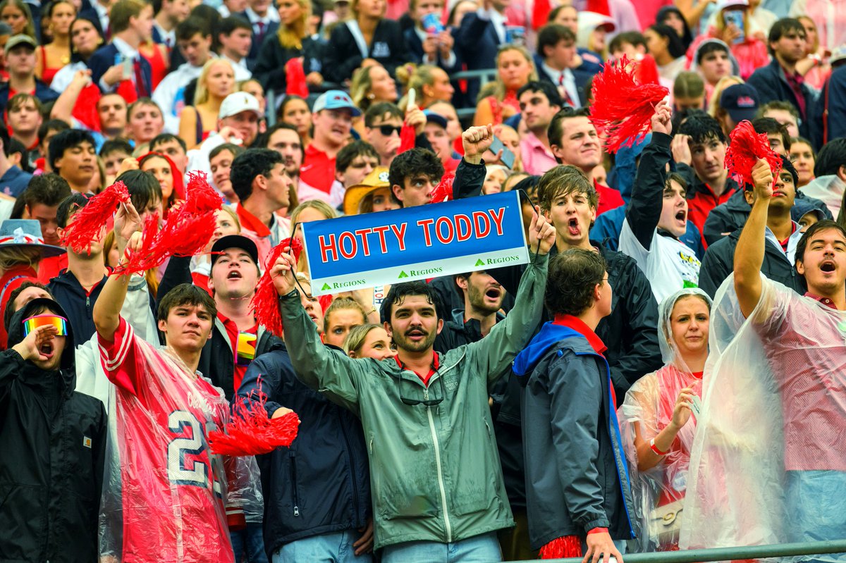 olemissbound's tweet photo. OLE MISS OR NOWHERE!!! 🤩 

#HottyToddy #OleMissBound #ComeToTheSip https://t.co/3EeeSOKWqQ