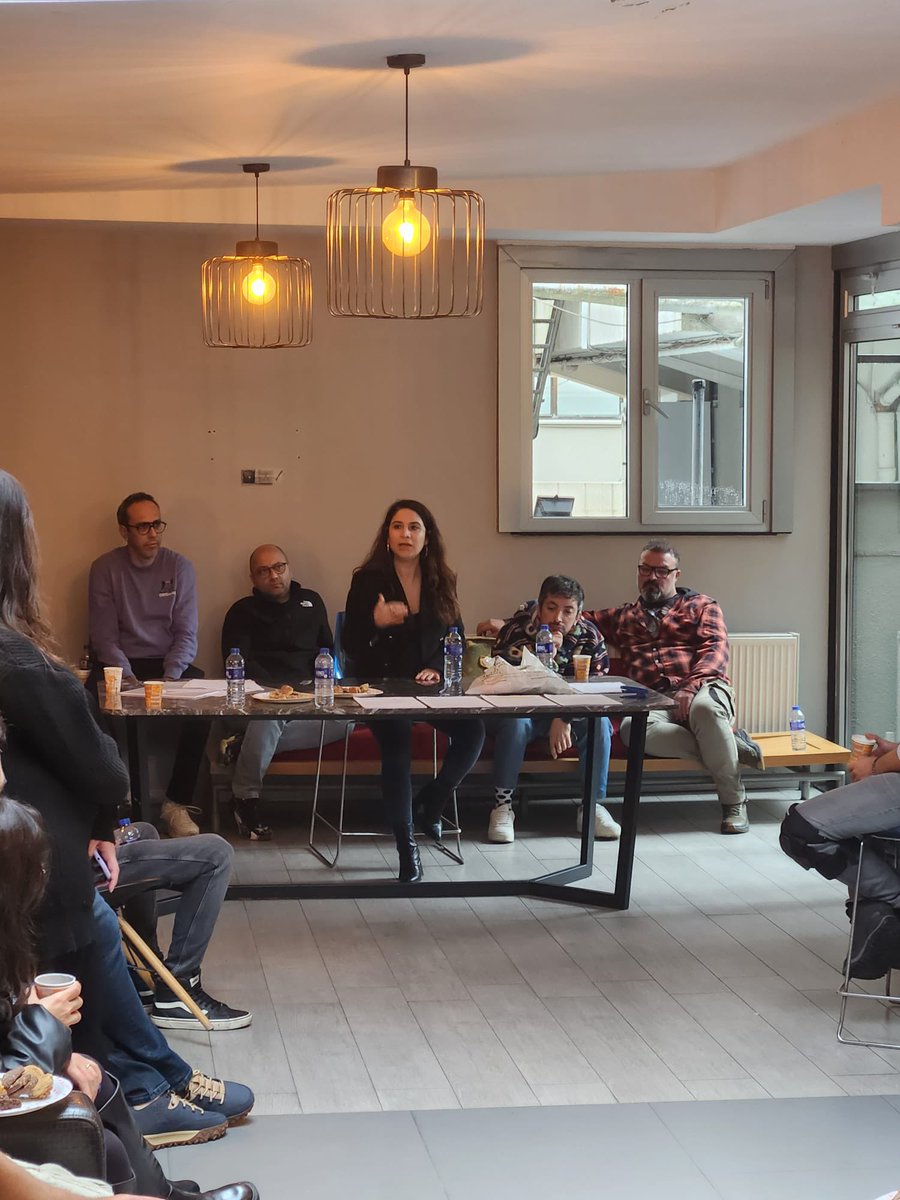 postproder's tweet photo. Derneğimizin 7. olağan genel kurulunu gerçekleştirdik. Hukuki bilgilendirme için Av. Derya Yaman’a, bize kapılarını açan Şafak Film Stüdyolarına ve Serkan Üstün’e ve tabiki katılabilen herkese teşekkür ederiz. Yeni yönetim kurulunu da tebrik eder iyi çalışmalar dileriz. https://t.co/k00Eax6H9y