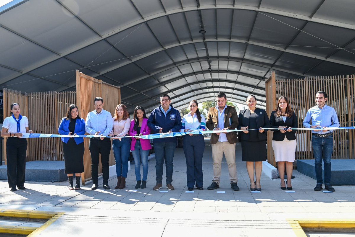 César Medina tweet media