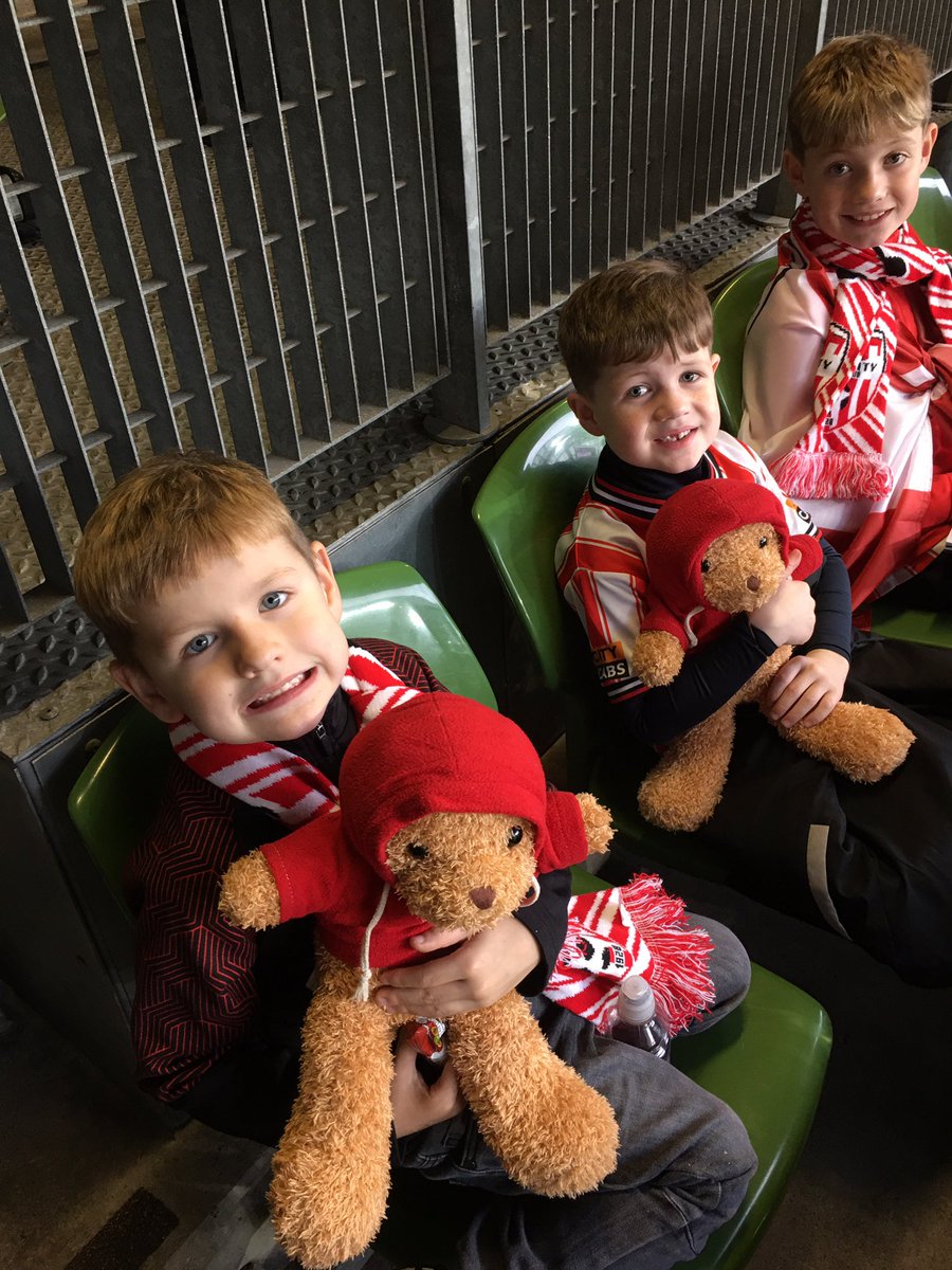 Nialls first final. Come on city. ⚽️🎈
#FAICupFinal #FAICupFinal