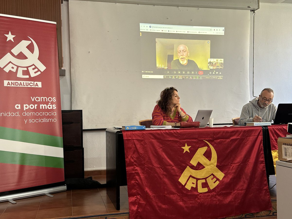 buenopin's tweet photo. 🚩 Mañana de plenario en el @PCABahiadeCadiz. Haciendo balance, debatiendo, planificando los próximos retos… en definitiva: construyendo Partido.
Paso corto, mirada larga. https://t.co/mz7immFd6K