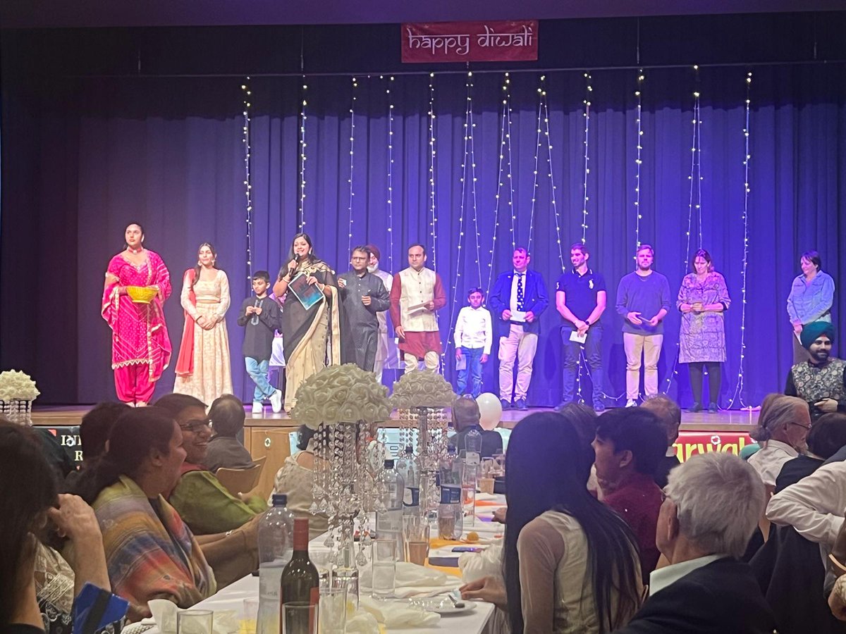 IndiainSwiss's tweet image. Joyous Diwali celebrations by Indian Association Bern @iabern1972 with participation from both 🇮🇳 diaspora &amp;amp; 🇨🇭friends. Amb Kumar graced the occasion greeting attendees &amp;amp; complimenting the Association for its efforts to promote 🇮🇳culture in 🇨🇭.
#Diwali2024
#diwalicelebrations