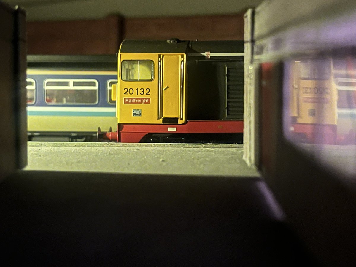ModellingTom's tweet image. Booking office reflections #tmrguk