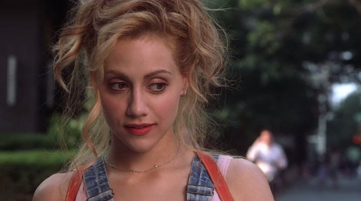 TheCinesthetic's tweet photo. Honoring Brittany Murphy, who would have turned 47 today. 🕊️ https://t.co/sQINE9VPeL