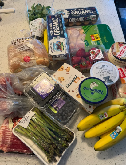 今日の午後は果物をたくさん買いました。