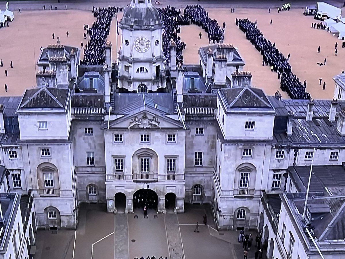 David Dimbleby’s grand and elegiac commentary from the Cenotaph this morning is so much more memorable and monumental than recent, lesser <a href="/BBCNews/">BBC News (UK)</a> presenters’ at national events. Wonderful to see him back. #RememberanceDay2024 #RememberanceSunday