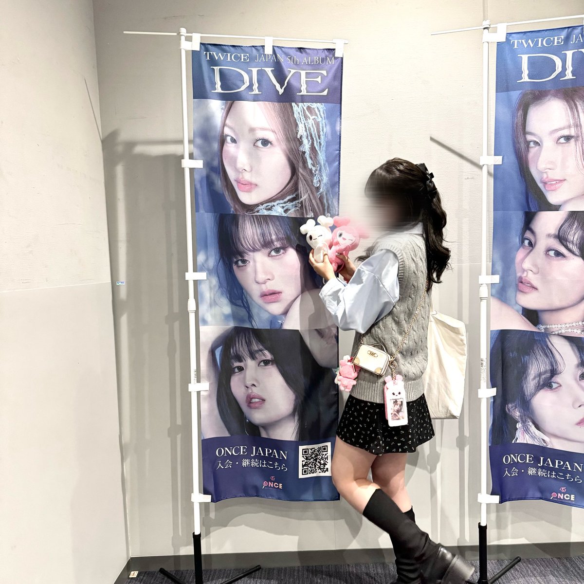 _dahymo98_'s tweet photo. TWICEちゃん、幸せありがとう😭💕
ももちゃんお見送りの時覚えててくれてて
舞台挨拶も目の前にもだち��ん来てくれて
ずっと目線くれてファンサもありがとう😭
#DIVE #TWICE_DIVE https://t.co/nALeHZ9EIU