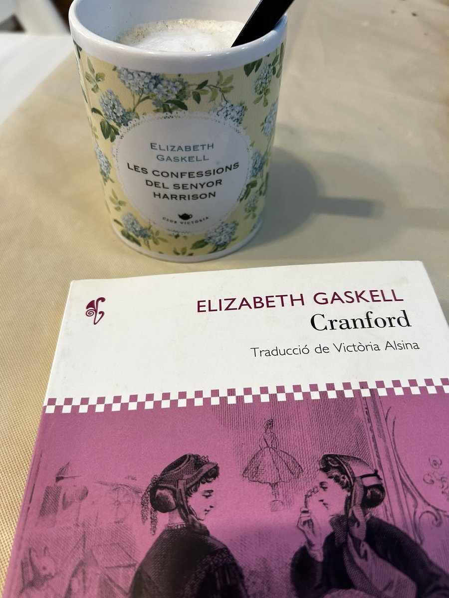 Minisdream8's tweet photo. Esmorzant amb la Gaskell @Viena_Edicions  @ADESIARAEDITORI @blancapujals #damesvictorianes #elizabethgaskell https://t.co/RrQGn1K86w
