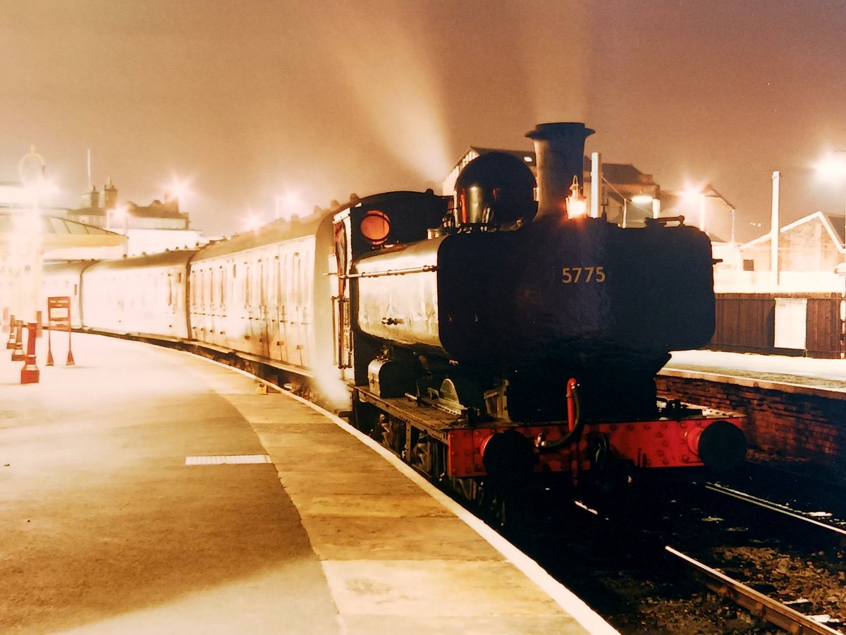 Invermuir's tweet image. Steam heat Sunday at the KWVR. #tmrguk #KWVR #Steam.